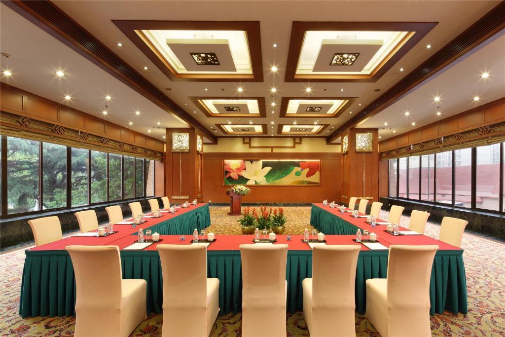 Cypress Hotel Jin Jiang Shanghai Exterior photo